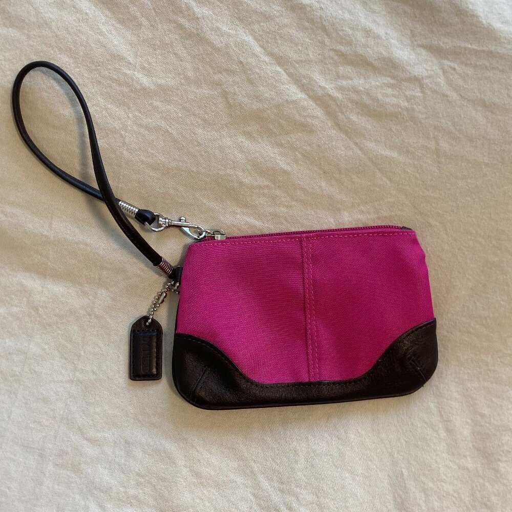 Danier Pink Brown Leather‎ Accent Wristlet Coin Wallet